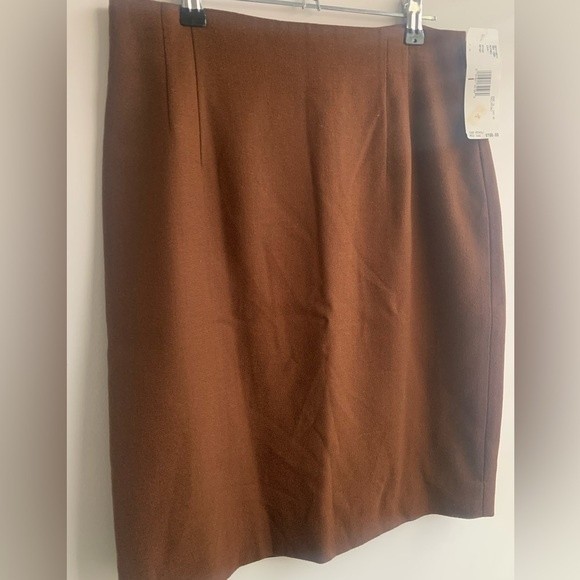 Jones New York Dresses & Skirts - Jones New York Nutmeg Wool Skirt - Size 8